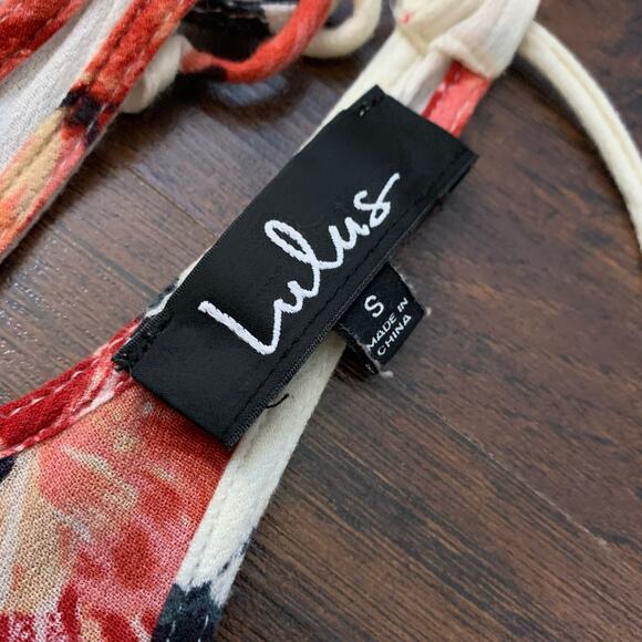 Lulu's Skyler cream & red floral tank top size S - Picture 6 of 11